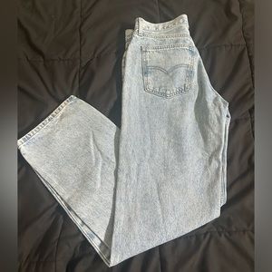 ❌SOLD❌ Levi’s Loose fit jeans W28